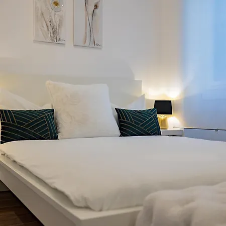 Lägenhet 8 Luxury - Centro - Porta Venezia